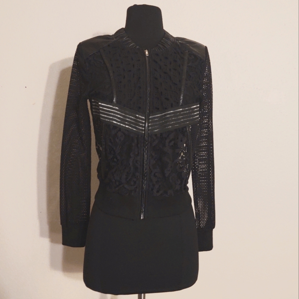 Vintage 90s Lace Zip-up